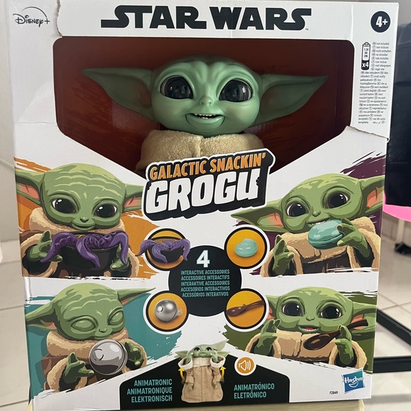 GALACTIC SNACKING GROGU STAR WARS - Picture 1 of 7